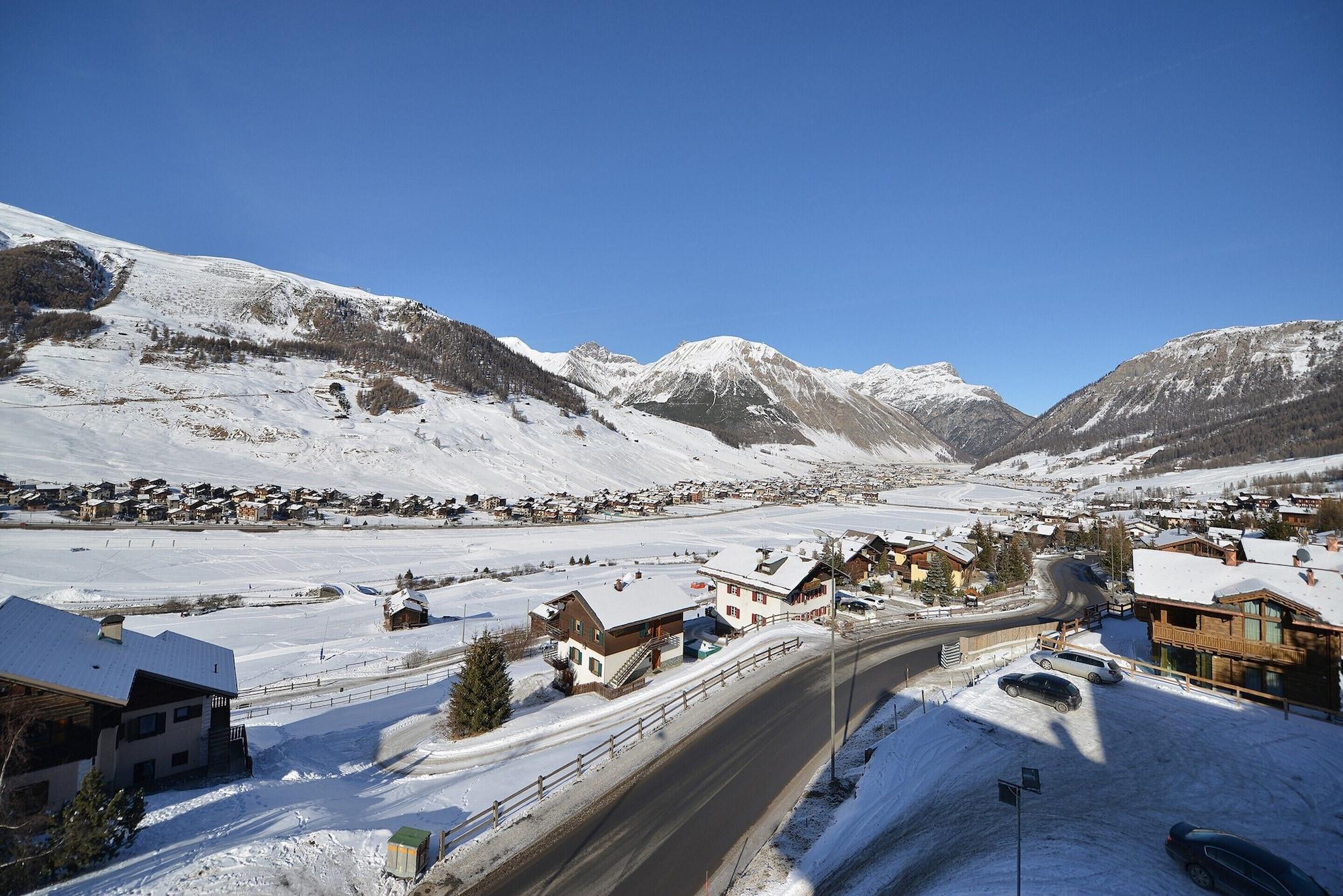 Hotel Margherita Livigno Esterno foto